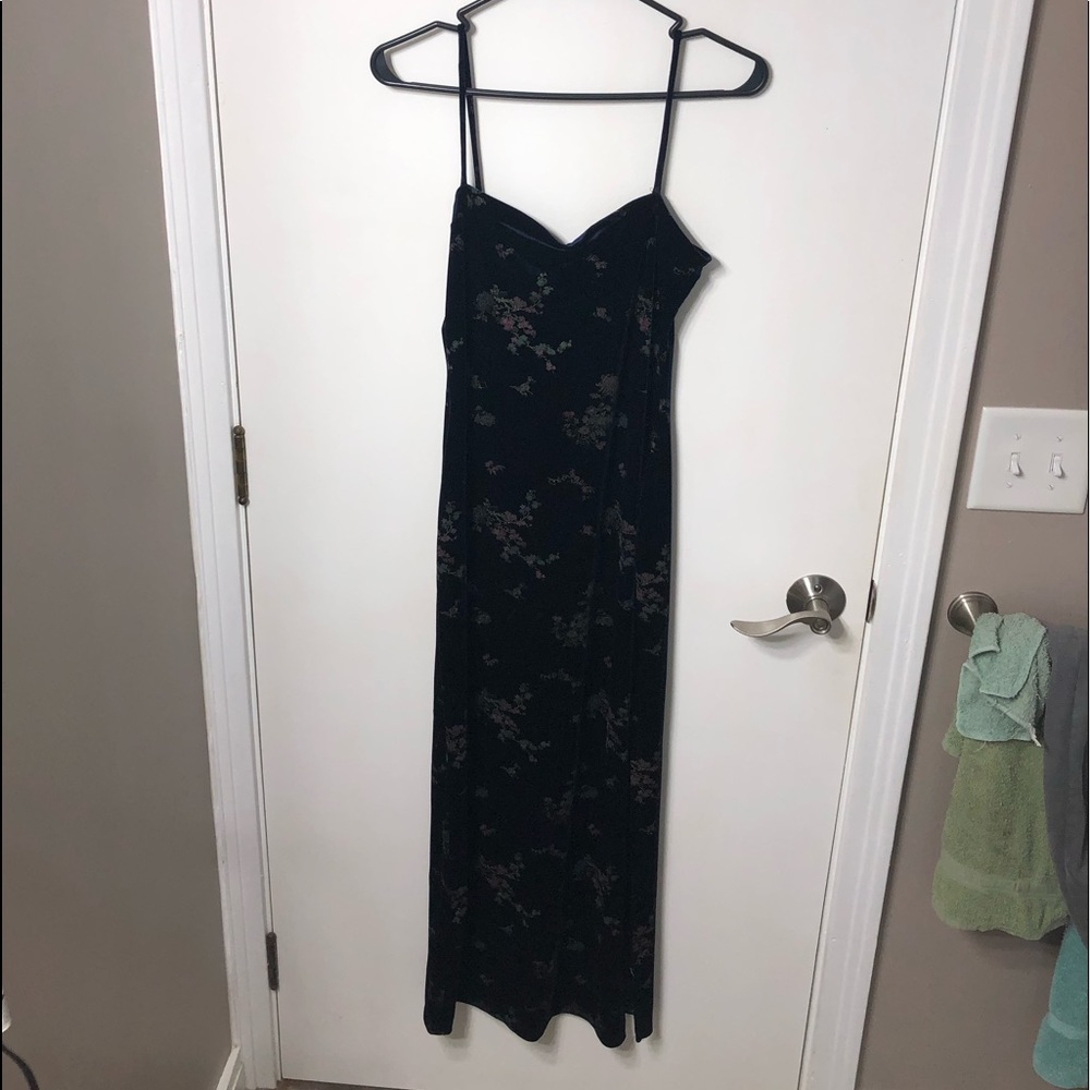 Chelsey Velvet Maxi Dress